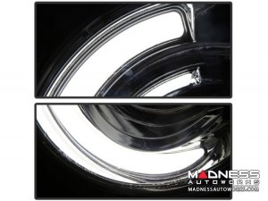 Jeep Renegade Projector Headlights w/ DRL Light Bar - Spyder Auto - xTune - Black Jeep Renegade Projector Headlights w/ DRL Light Bar - Spyder Auto - xTune - Black